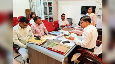 Gopalganj News : फसल अवशेष प्रबंधन के उपायों पर उठाये जा रहे ठोस कदम, किसानों को किया जायेगा जागरूक