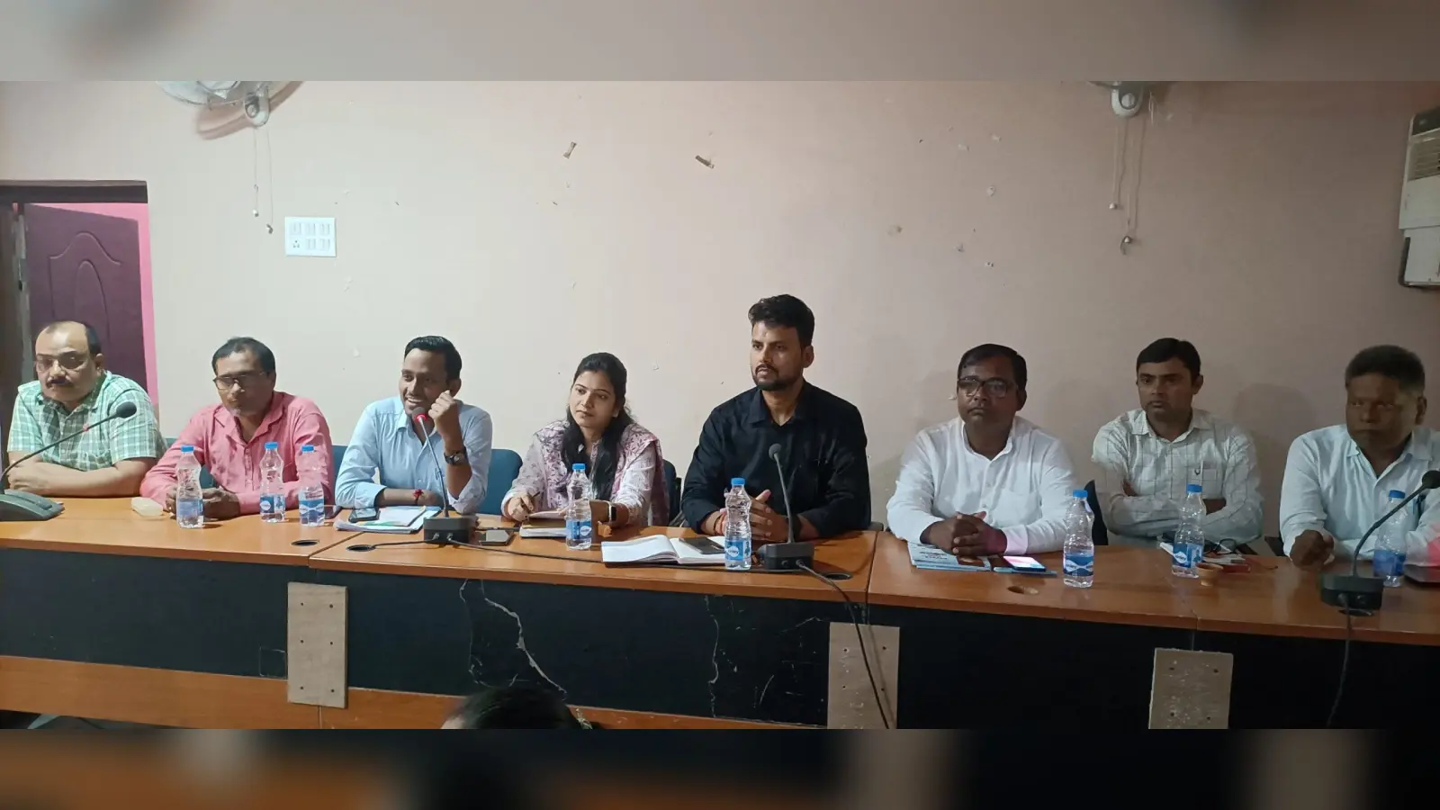 Samastipur News: पंसस बैठक में बंद नल जल, सड़क जाम व सार्वजनिक शौचालय का उठा मुद्दा