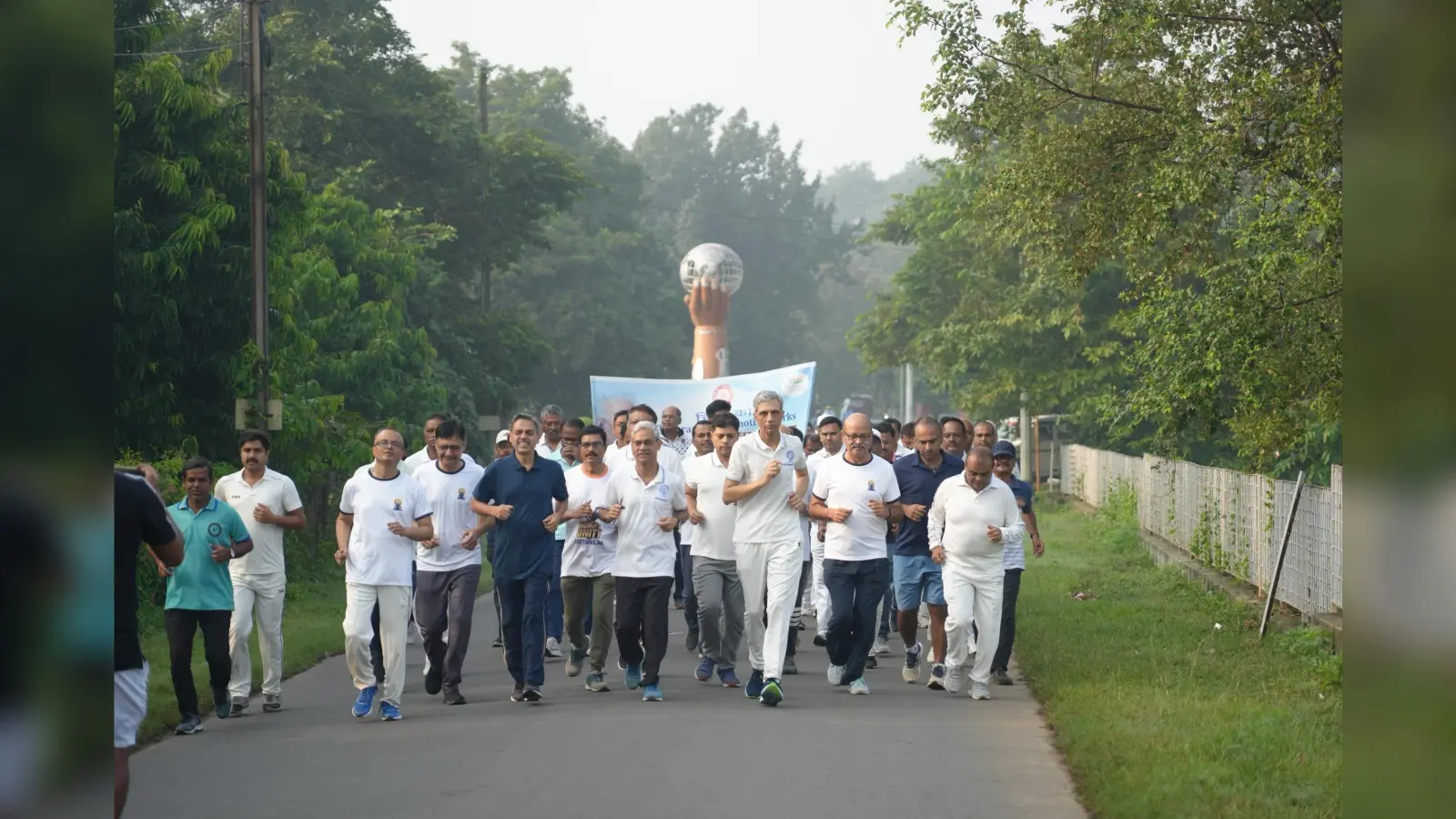 चिरेका में रन फॉर यूनिटी का किया गया आयोजन