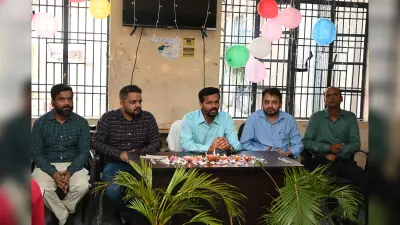 रेडक्रास सोसाइटी के अध्यक्ष डीएम विशाल राज ने प्लेस ऑफ सेफ्टी में बच्चों के साथ मनायी दीपावली