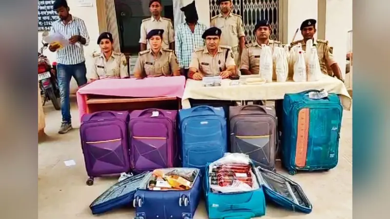 Patna News : अपार्टमेंट के गार्ड रूम से छह लाख की शराब बरामद, गार्ड गिरफ्तार