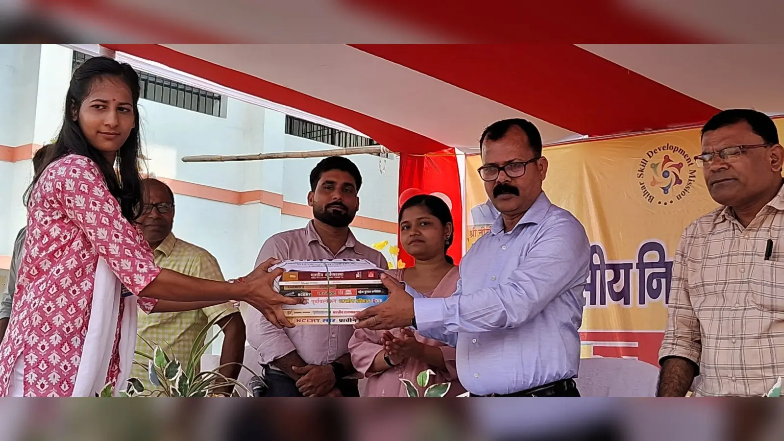 नियोजन मेला में 457 अभ्यर्थियों का हुआ चयन, पांच को मिला औपबंधिक नियुक्ति पत्र