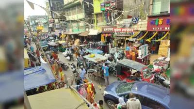 पर्व को लेकर जाम से कराह रहा बाजार