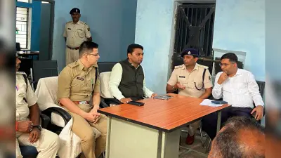 निर्धारित मार्गों से ही विसर्जन को लेकर निकलेगी मां काली की प्रतिमा : डीएम