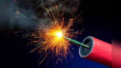 Firecrackers on Diwali: पटाखों से हाथ जल जाए तो क्या करें? नहीं होंगे छाले और दाग, बस करें ये काम