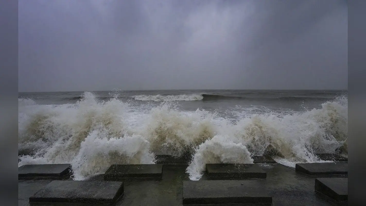 Bihar Weather: बिहार में तूफान ‘दाना’ का कितना असर दिखेगा? जानिए बारिश का सिस्टम कबतक सक्रिय रहेगा…
