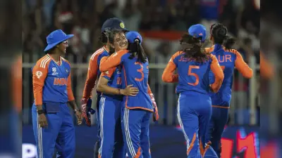 Womens T20 World Cup IND vs AUS: भारत ने ऑस्ट्रेलिया को 151 पर रोका, अब बल्लेबाजों की बारी