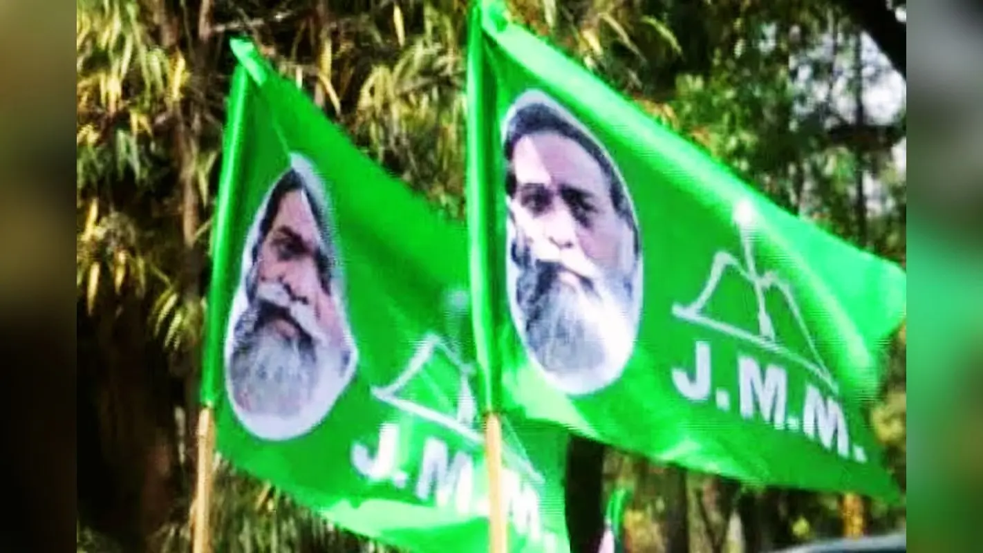 JMM 4th List: जेएमएम ने जारी की चौथी लिस्ट, चंपई सोरेन के खिलाफ बीजेपी के इस बागी नेता को मैदान में उतारा