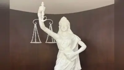 Justice Statue: अब ‘अंधा’ नहीं होगा कानून! न्याय की देवी की आंखों से पट्टी उतरी, हाथ में थामा संविधान