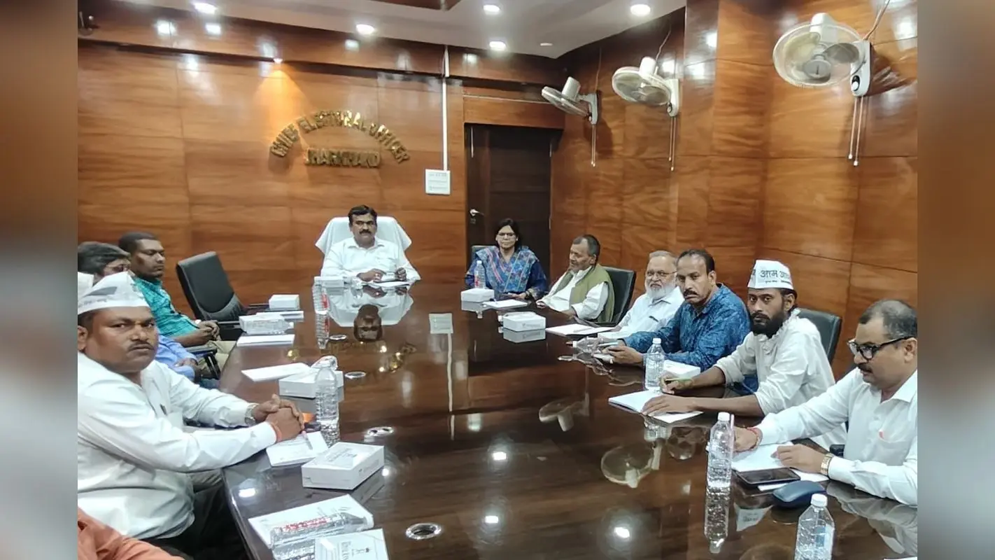 Jharkhand Election 2024: वोटर लिस्ट में नाम है तो वोटर आईडी कार्ड के अलावा ये 12 दस्तावेज दिखाकर भी कर सकते हैं वोट
