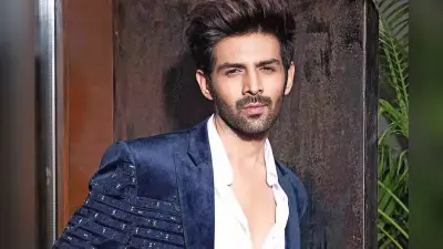 Kartik Aaryan Birthday: जानिए उनकी करोड़ों की लग्जरी कार कलेक्शन और संघर्ष की कहानी