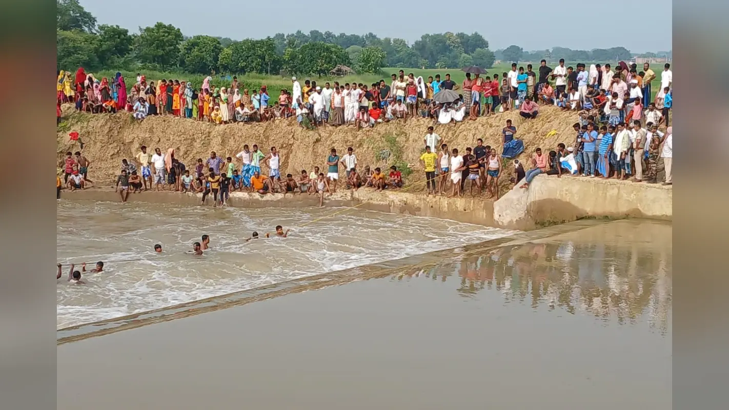 Godda News: चेक डैम में नहाने गए दो दोस्तों की डूबने से मौत, तीसरा बाल-बाल बचा