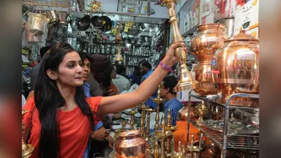 Muzaffarpur Dhanteras 2024: सज गया बाजार, आज होगी जमकर खरीदारी, जानिए शुभ मुहूर्त