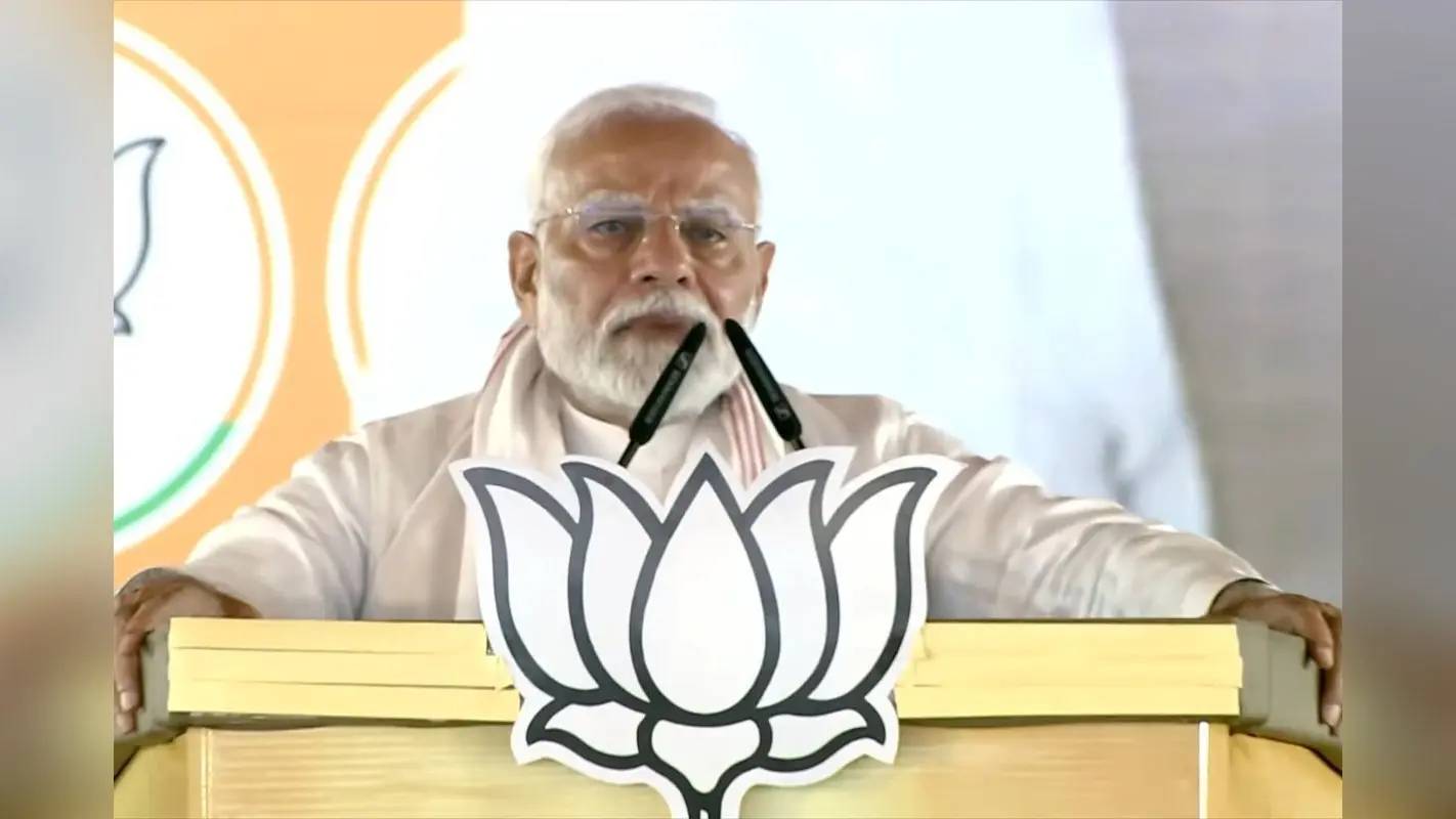 PM Modi In Hazaribagh: पीएम मोदी ने भरी हुंकार, कांग्रेस, JMM और RJD को झारखंड के विकास में बताया बाधक