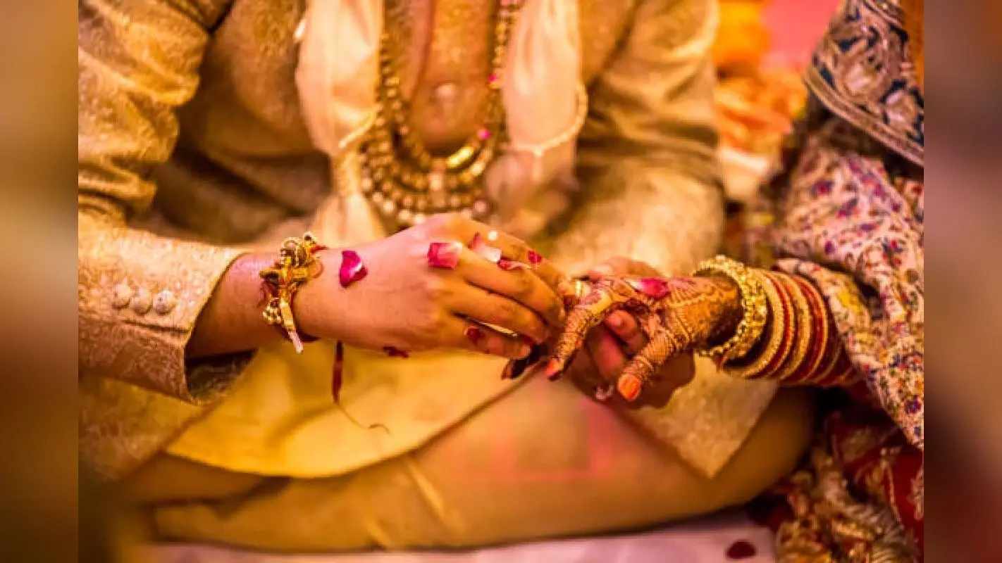 Vastu Tips: मंगलवार के दिन जरूर करें ये छोटा सा उपाय, नहीं आएगी रिश्तों में दरार
