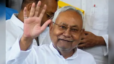 Bihar: शीतकालीन सत्र में भाग लेने पहुंचे सीएम नीतीश कुमार, विजय चौधरी ने किया स्वागत