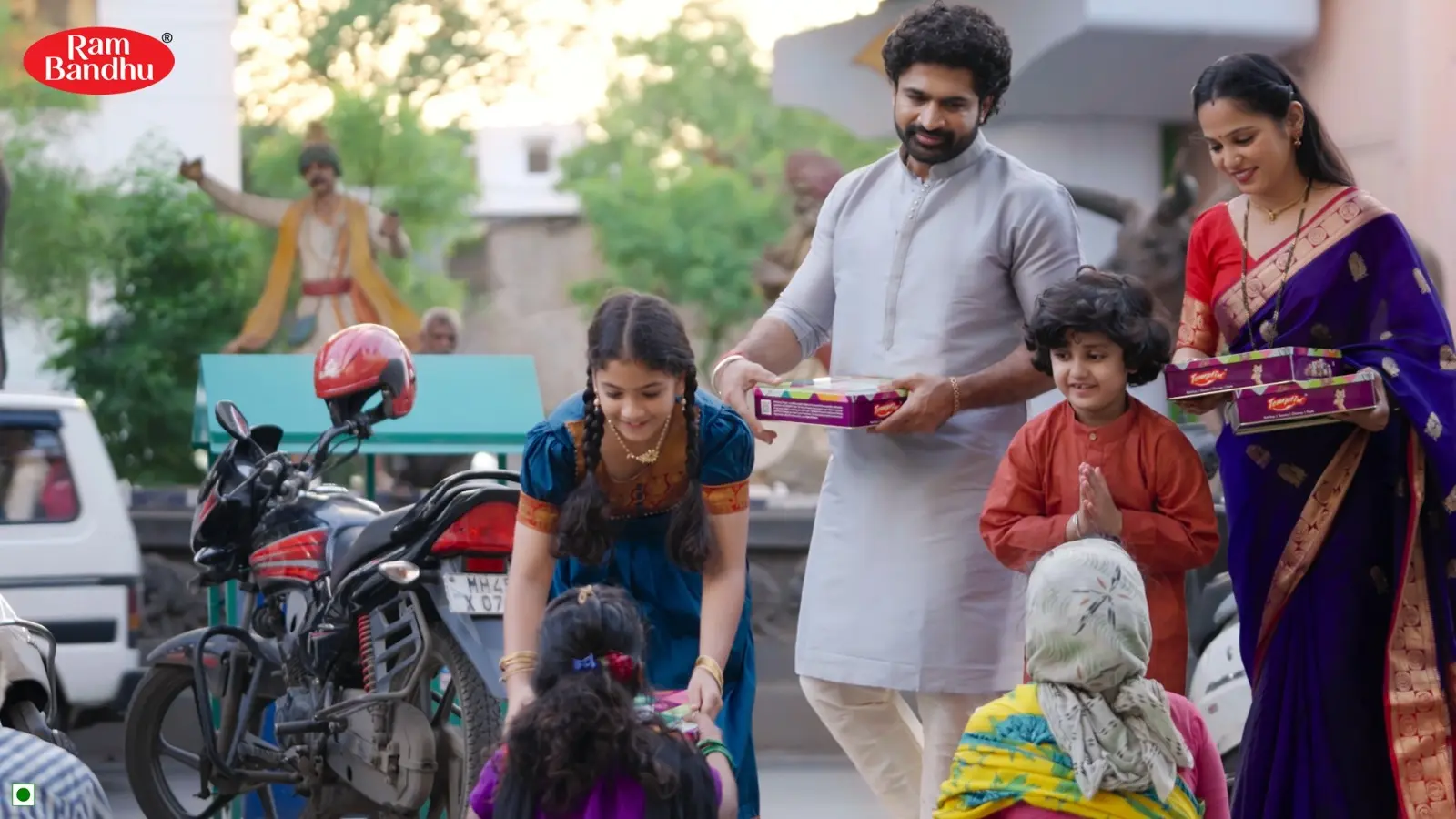 Stop Food Wastage Movement: खाने की बर्बादी रोकने की प्रेरणा, राम बंधू और रॉबिन हुड आर्मी की नई पहले, देखें वीडियो