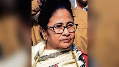 सीएम ने संन्यासी से की बात, दिया मदद का आश्वासन