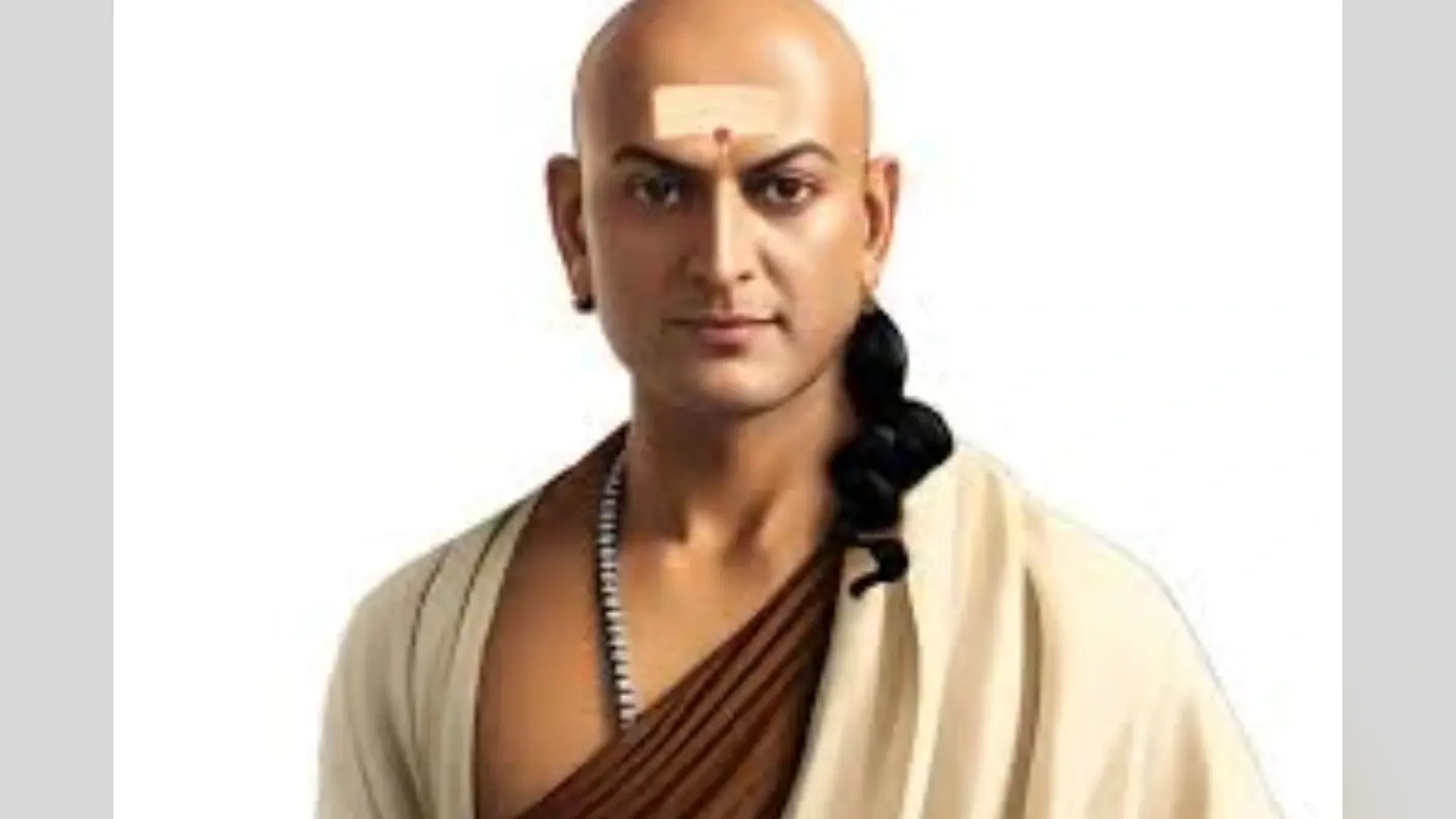 Chanakya Neeti: चाणक्य नीति, ऐसे काम जिन्हें करने से जीवन में कभी पछताना नहीं पड़ता