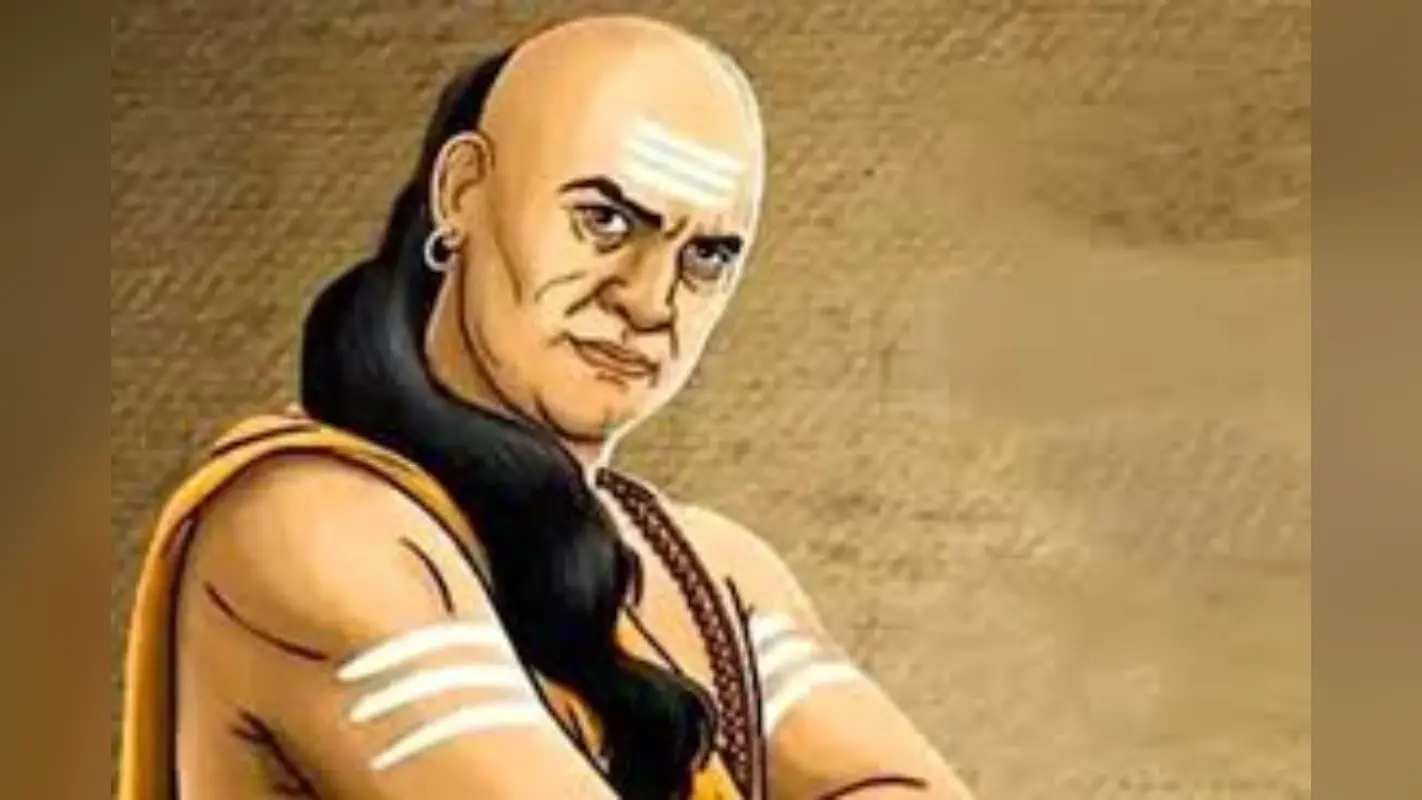 Chanakya Niti: चाणक्य नीति जानिए किन 7 लोगों से कभी न करें झगड़ा