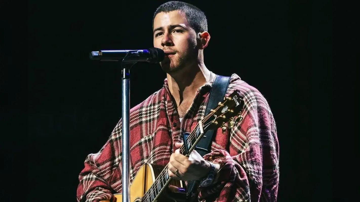Nick Jonas: सलमान खान के बाद क्या शार्प शूटर्स के निशाने पर हैं निक जोनस, लाइव शो बीच में छोड़कर भागते दिखे सिंगर