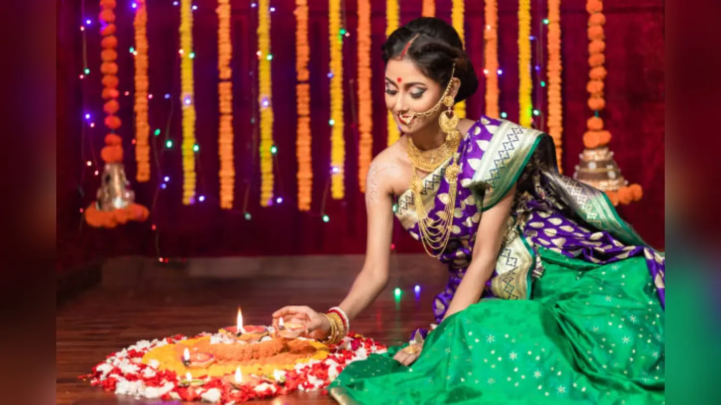 Karwa Chauth 2024: करवा चौथ पर महिलाओं के लिए ड्रेसिंग आइडियाज