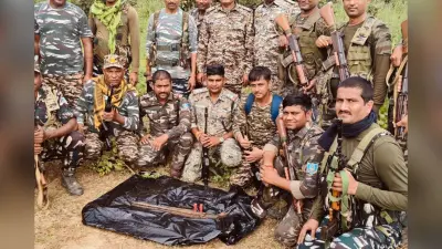 Jharkhand Naxal News: नक्सलियों के मंसूबे नाकाम, पलामू में पुलिस ने भारी मात्रा में हथियार बरामद किया