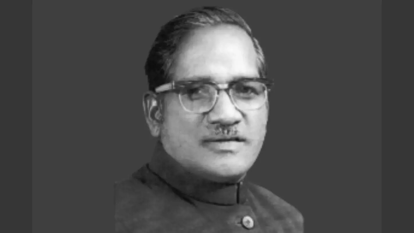आदिवासी समाज के आधुनिक मसीहा ‘कार्तिक बाबू’