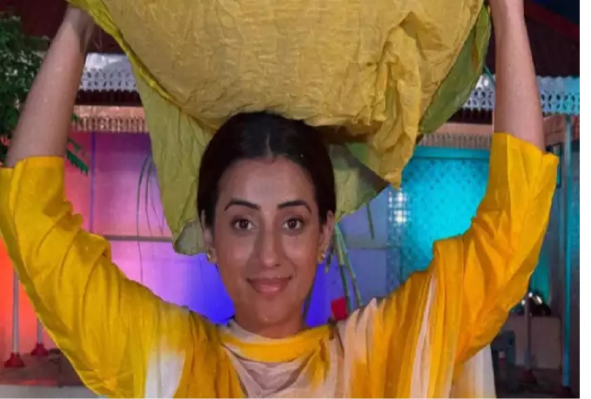 Video: अक्षरा सिंह का छठ को लेकर सामने आया गीत, पूछी दउरा महिलाएं क्यों नहीं उठा सकतीं