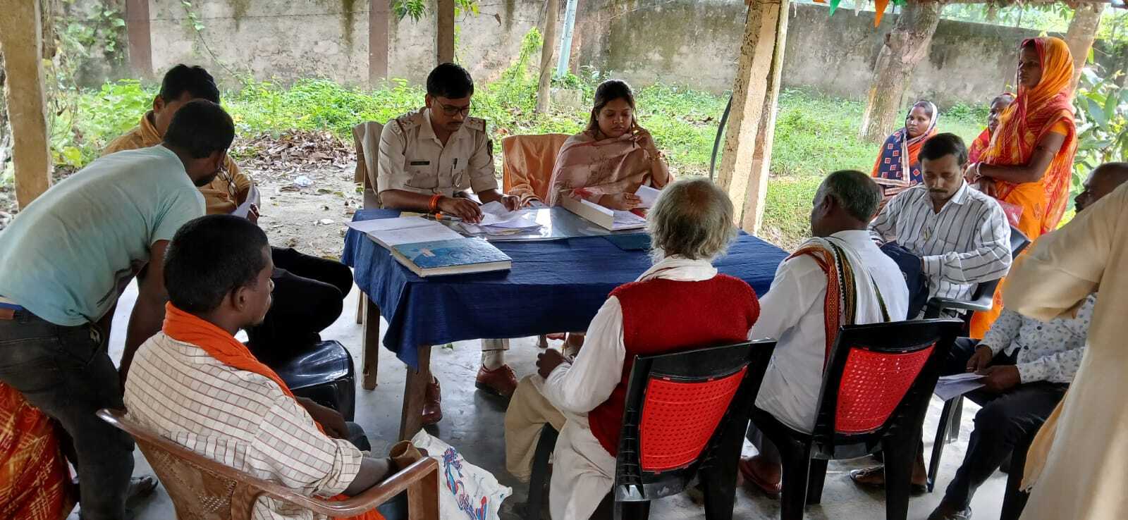 जनता दरबार में तीन मामलों का निष्पादन