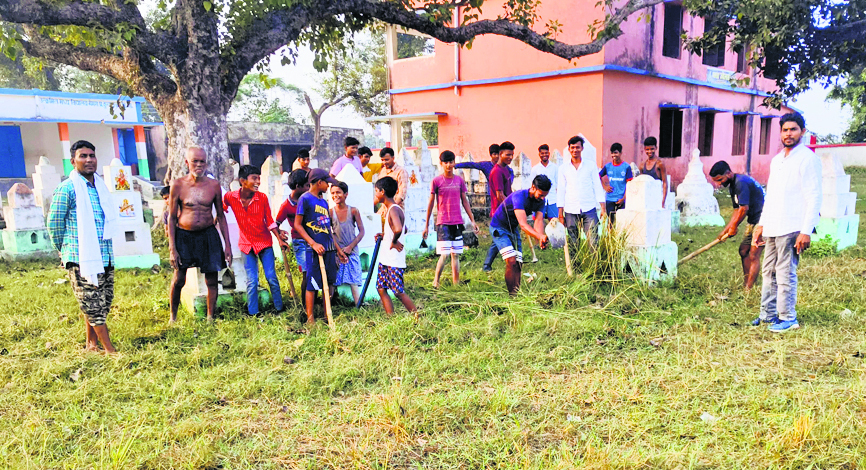 Gopalganj News : छठव्रतियों को नहीं होगी कोई परेशानी, स्वच्छता के साथ सजे घाट पर होगा अर्घ