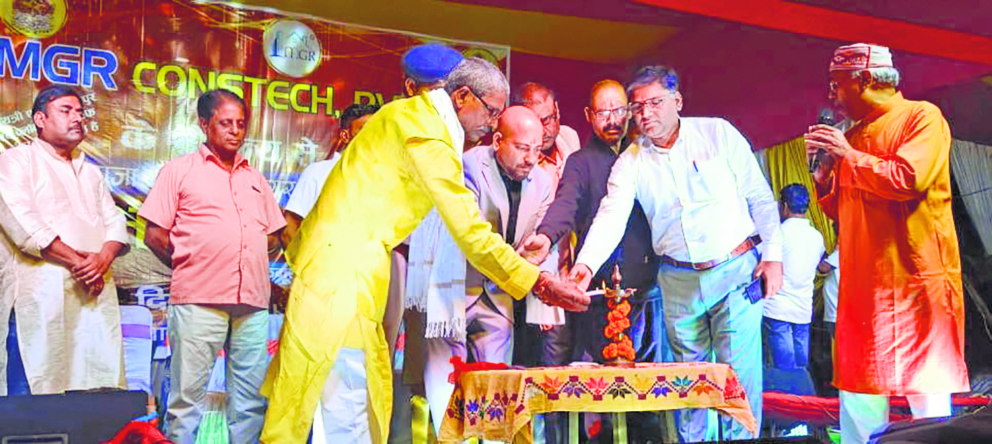 saran news. देवी जागरण में देर रात तक भक्तिरस में गोते लगाते दिखे दर्शक