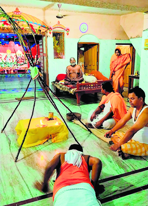 Gopalganj News : देवउठनी एकादशी व्रत कर भक्तों ने की सुख-समृद्धि की कामना