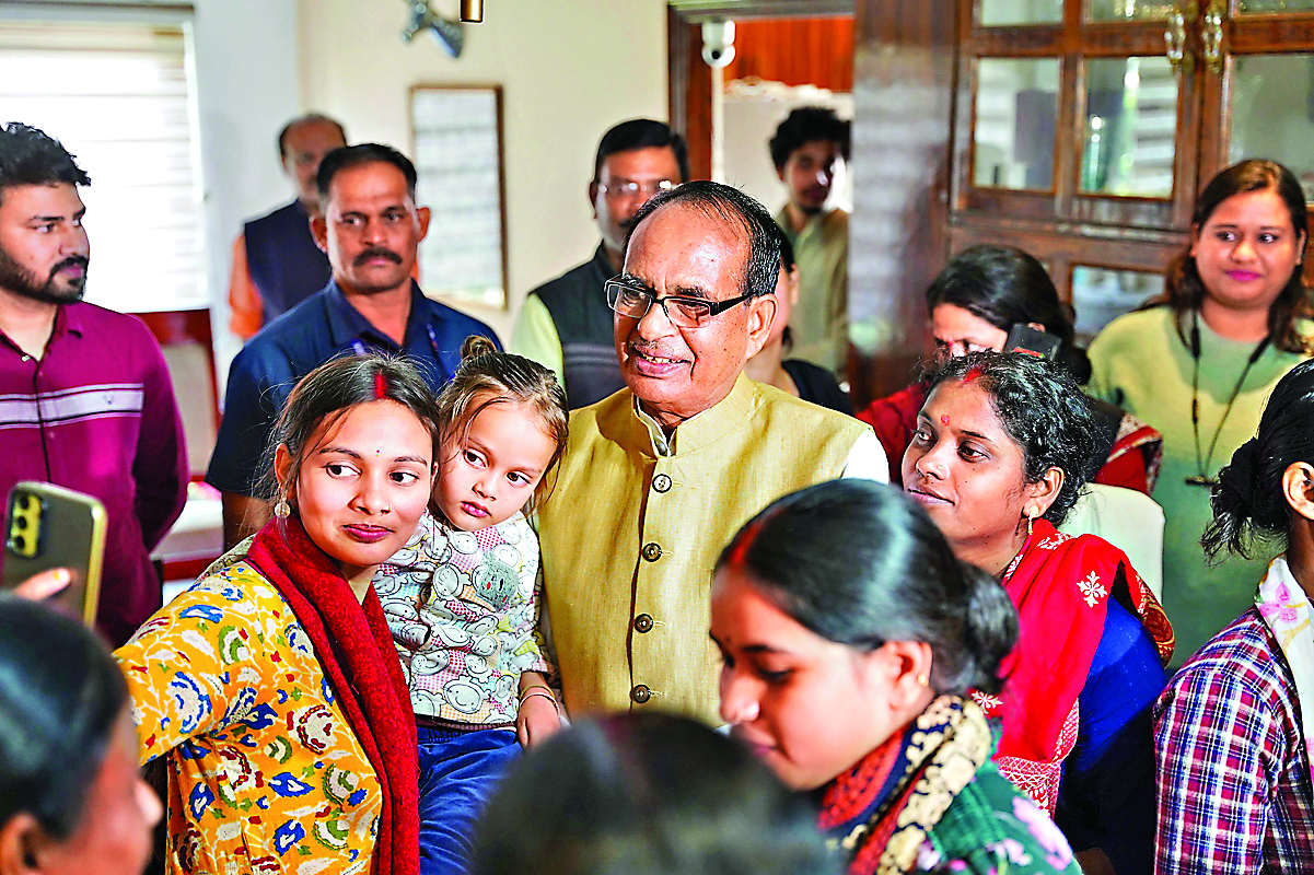 Ranchi news : महिला सशक्तीकरण हमारे जीवन का मिशन है : शिवराज