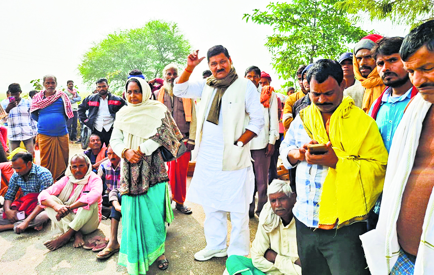 Ara News : सहार में युवक की मौत पर फूटा आक्रोश, जाम की सड़क