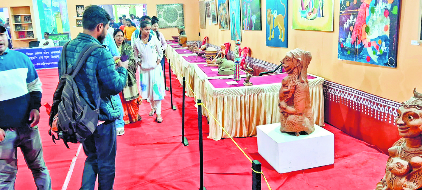 sonpur mela : सोनपुर मेले की ऐतिहासिकता देख रोमांचित हो रही युवा पीढ़ी