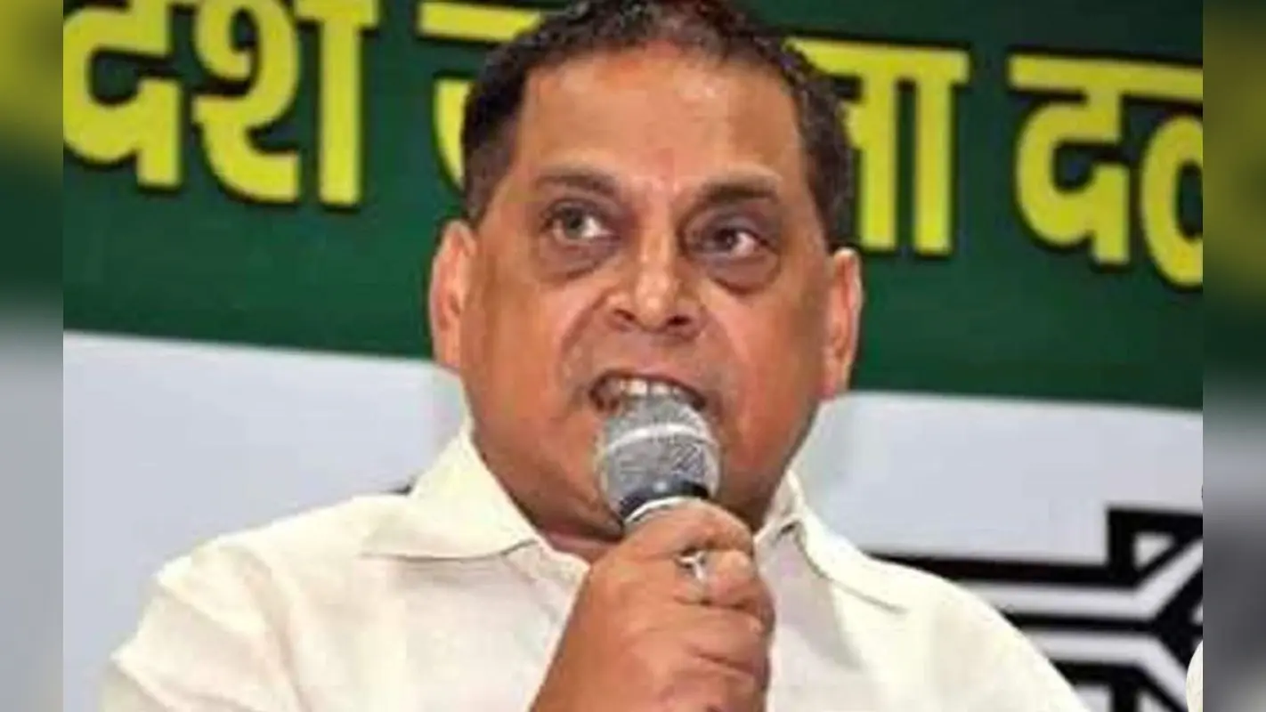 तेजस्वी का मानहानि नोटिस ‘धमकाने वाला कानूनी हथकंडा’, माफी मांगे RJD नेता: JDU