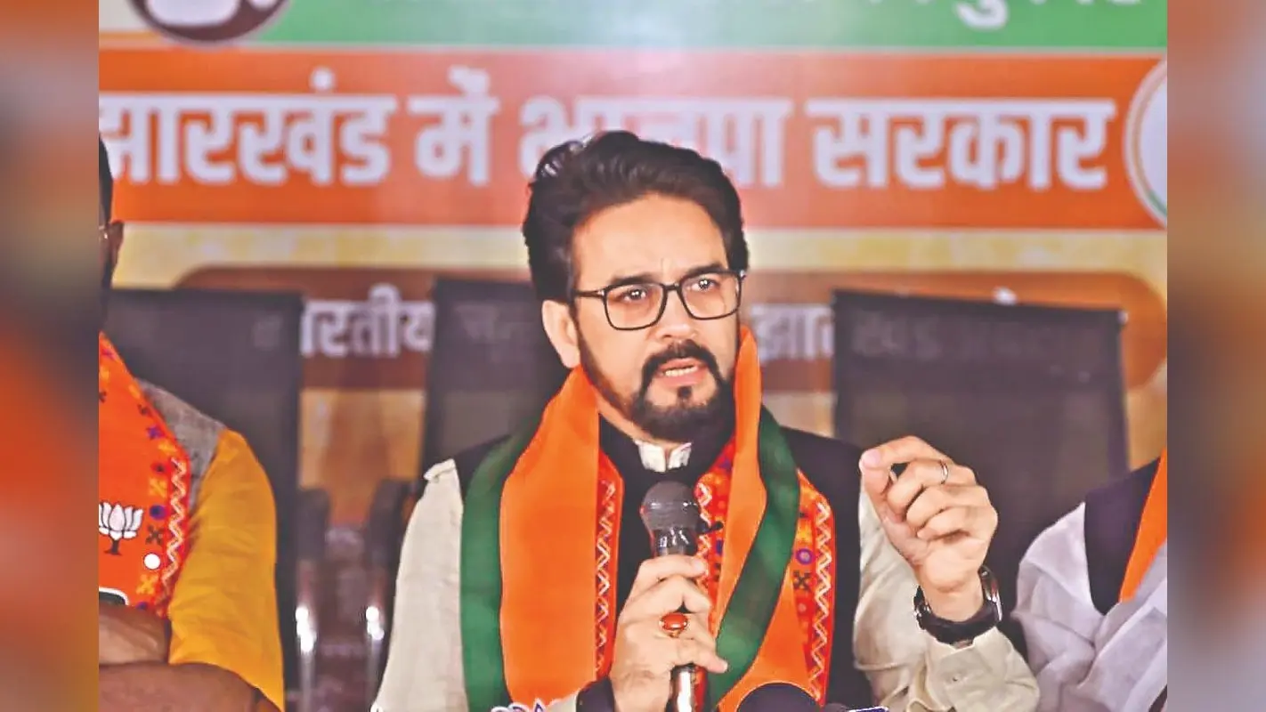प्रभात खबर से विशेष बातचीत में बोले अनुराग सिंह ठाकुर, हेमंत सरकार भ्रष्टाचार में लिप्त