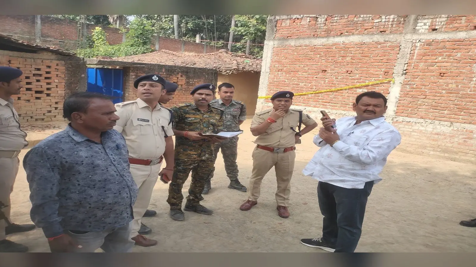 Bihar: जमीन के लिए सहोदर भाइयों के परिवार में छिड़ी खूनी जंग, एक की मौत, 5 लोगों की हालत गंभीर