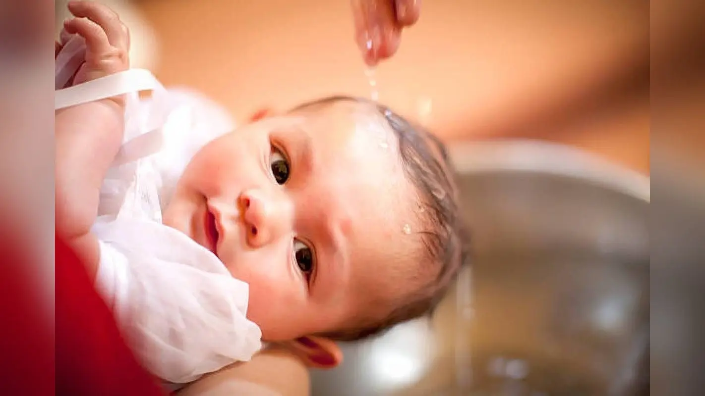 Baby Names: बेटे के लिए चुनें सूर्य देव के नामों से प्रेरित ये नाम, प्रकाश और ऊर्जा का है प्रतीक