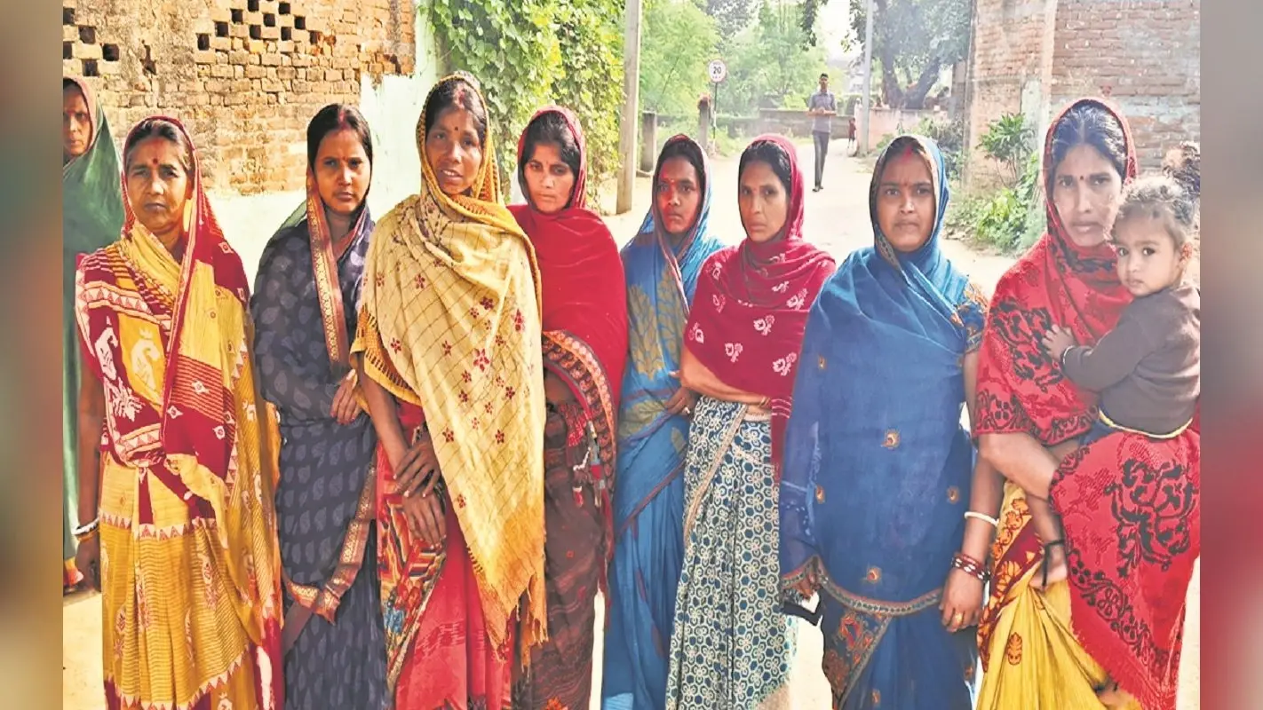 ग्रुप लोन के जाल में जब फंसती हैं बिहार की महिलाएं, परिवार के आगे आत्महत्या की आ जाती है नौबत