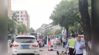 China Car Accident: चीन में 62 साल के ड्राइवर ने दर्जनों लोगों पर चढ़ा दी कार, 35 की मौत