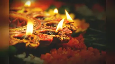 Dev Deepawali 2024: देव दीपावली पर कहां जलाएं कितने दीपक, जानें इसके फायदे