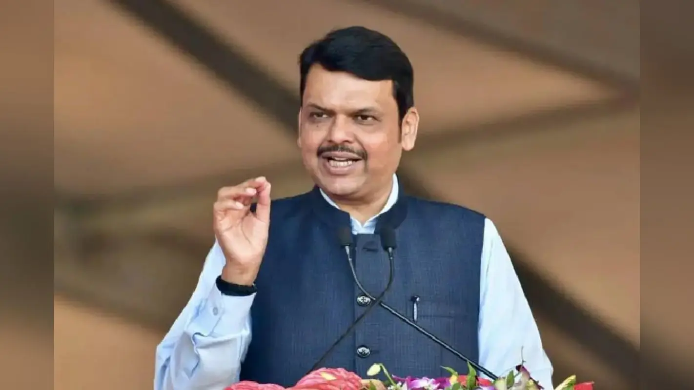 Maharashtra Election: ‘बैग’ की जांच कोई मुद्दा नहीं, केवल उद्धव की वोट मांगने की तिकड़म- देवेंद्र फडणवीस