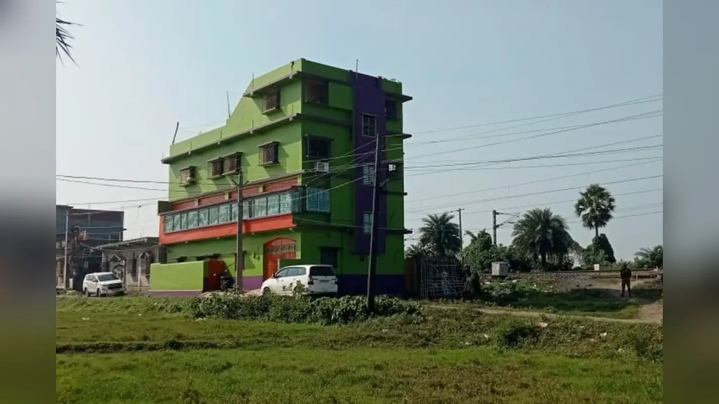 ED Raid : वोटिंग से एक दिन पहले झारखंड-बंगाल में ईडी की रेड, बांग्लादेशी घुसपैठियों से जुड़े तार