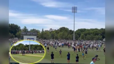 ENG vs NZ: खिलाड़ी लंच पर, दर्शक मैदान पर, इंग्लैंड-न्यूजीलैंड मैच में पिच को करना पड़ा ‘गार्ड’, देखें वीडियो