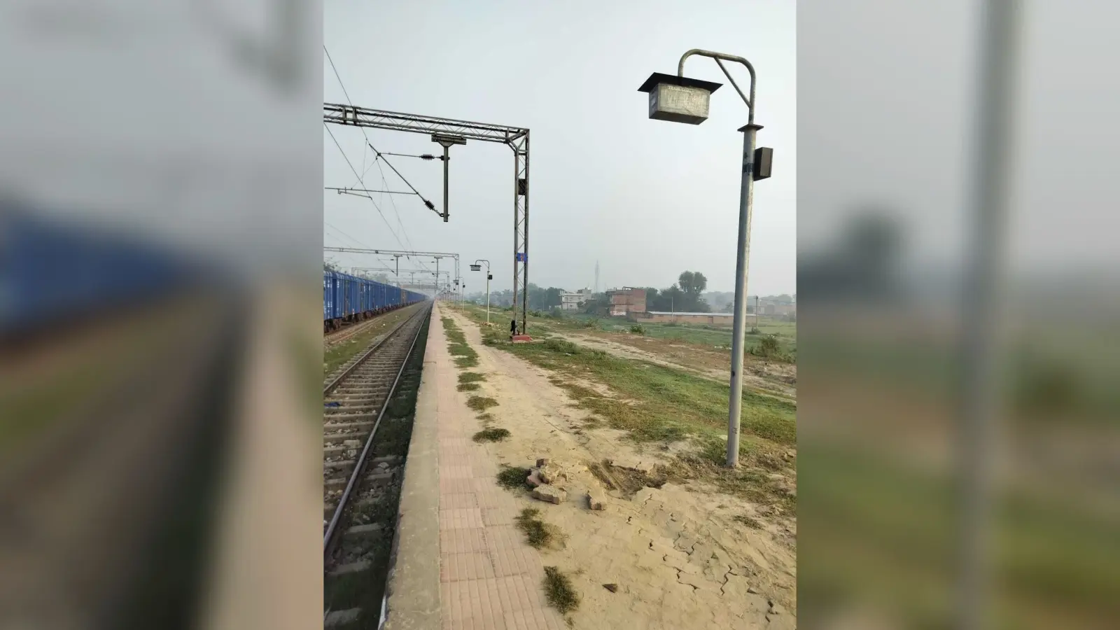 कोच इंडिकेटर लगाने का कार्य शुरू, यात्रियों को मिलेगी सुविधा