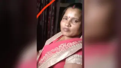 दीप जलाने के दौरान कपड़े में आग लगने से महिला की मौत