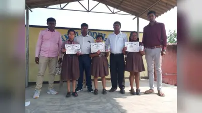 रंगोली के सीनियर में साथी पाल, प्रिय किस्कू व सानिया को मिला पुरस्कार