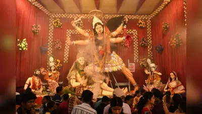 काली मंदिरों में माता के दर्शन को उमड़ी श्रद्धालुओं की भीड़, श्रद्धालुओं ने मांगी मन्नतें